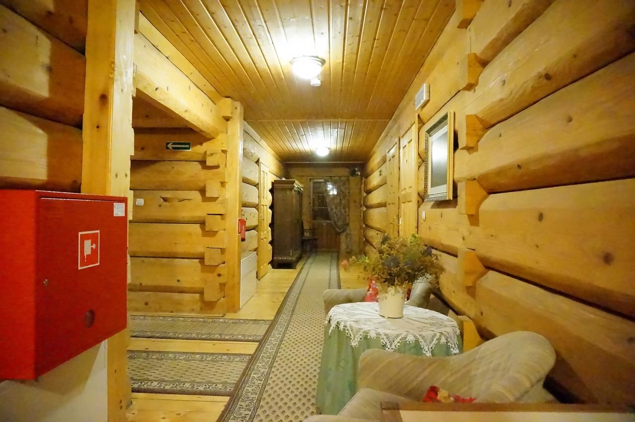 Отели типа «постель и завтрак» Gościniec Dębowa Gazdówka Устшики-Дольне-30